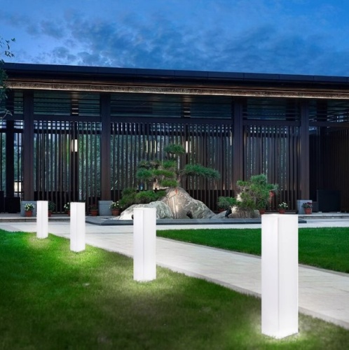 Светильник Колонна 30х60 питание от АКБ, RGB