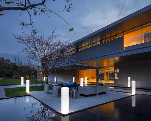 Светильник Цилиндр 30х180 питание от 220В, RGB